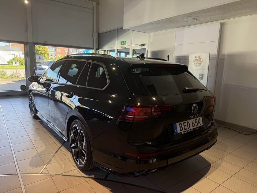 Bild 4 av Volkswagen Golf Sportscombi R-LINE 1,5 ETSI 150 HK DSG7