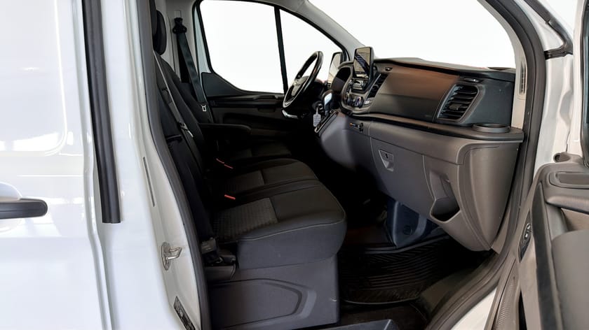 Bild 3 av Ford Transit Custom 340 Plug-in Hybrid Plug-in/ Kamera / CarPlay / S+V Hjul