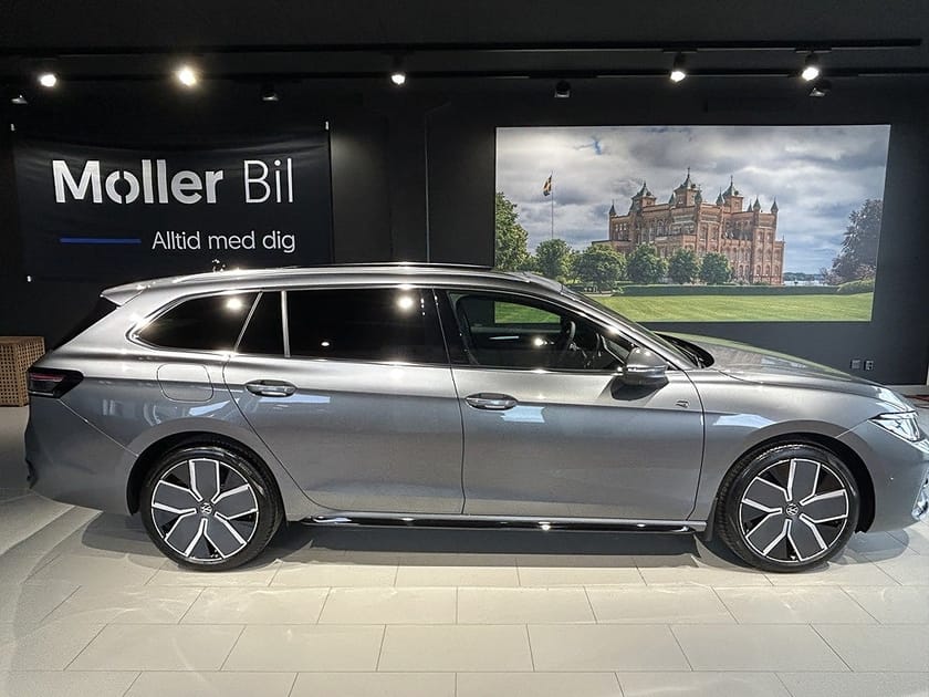 Bild 2 av Volkswagen Passat Variant eHybrid 272 DSG6 R-LINE
