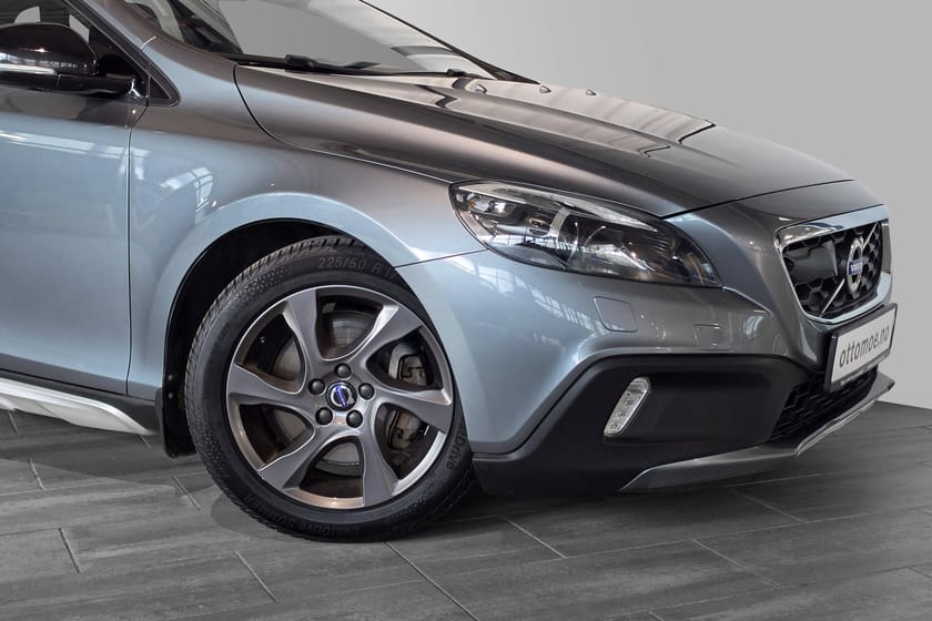 Bilde 2 av Volvo V40 Cross Country D2 Summum | PANO | ACC | BLIS | KAMERA | VOC