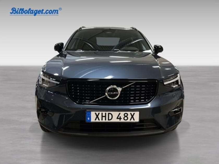 Bild 2 av Volvo XC40 B4 FWD Bensin Plus Dark