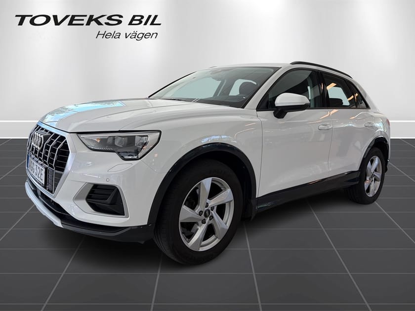 Bild 1 av Audi Q3 35 TFSI PROLINE ADVANCED 150hk Keyless/drag/värmar