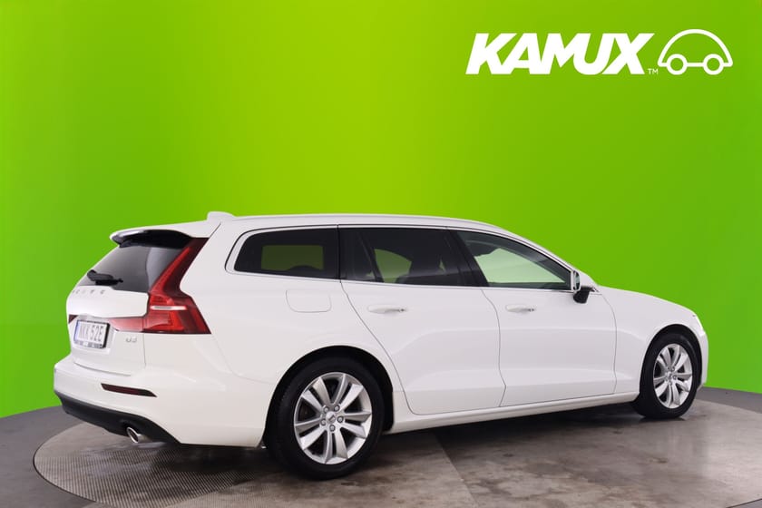 Bild 2 av Volvo V60 D3 Momentum Advanced SE II Drag Navi Värm CarPlay Keyless