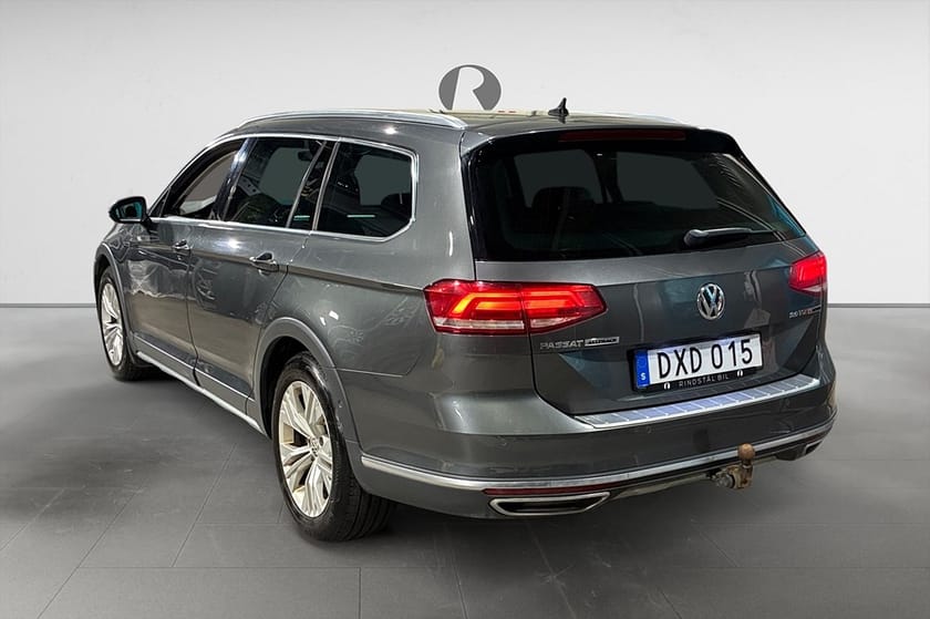 Bild 5 av Volkswagen Passat Alltrack 2.0 TDI 190 HK DSG 4M DRAG M&K NAVI COCKPIT 15100MIL