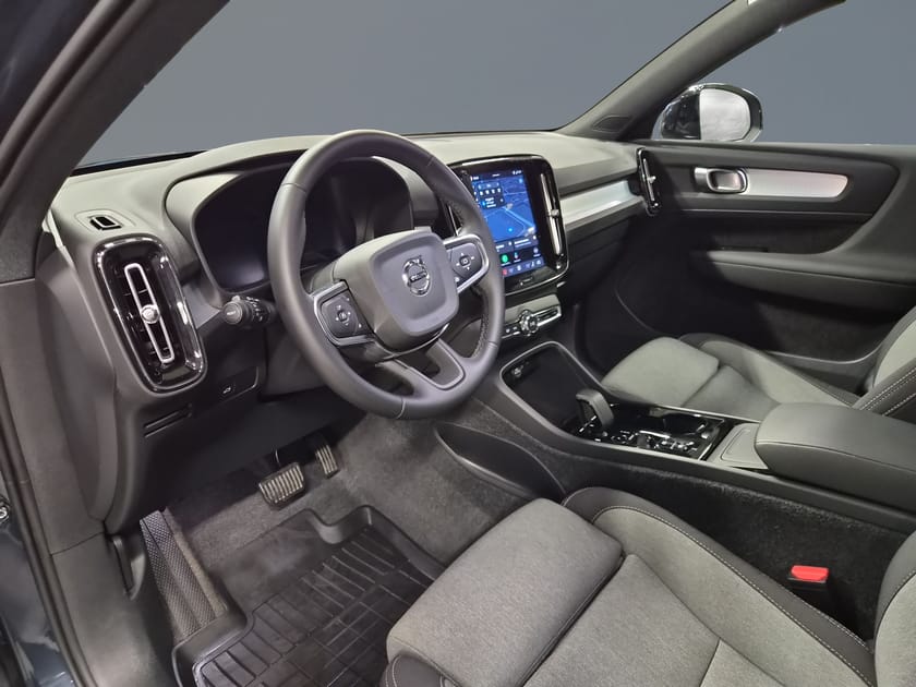 Bild 5 av Volvo XC40 B4 FWD Bensin Plus Dark//Adaptiv Farth.//Kamera//