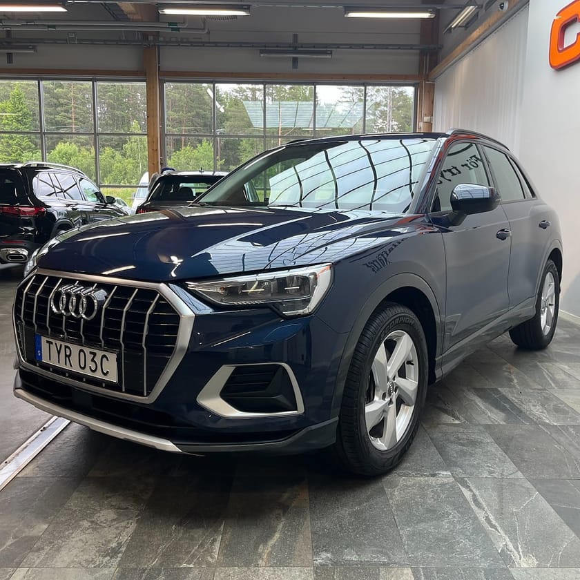 Bild 5 av Audi Q3 40 TFSI quattro Q Proline Advanced Cockpit Carplay Värmare Drag
