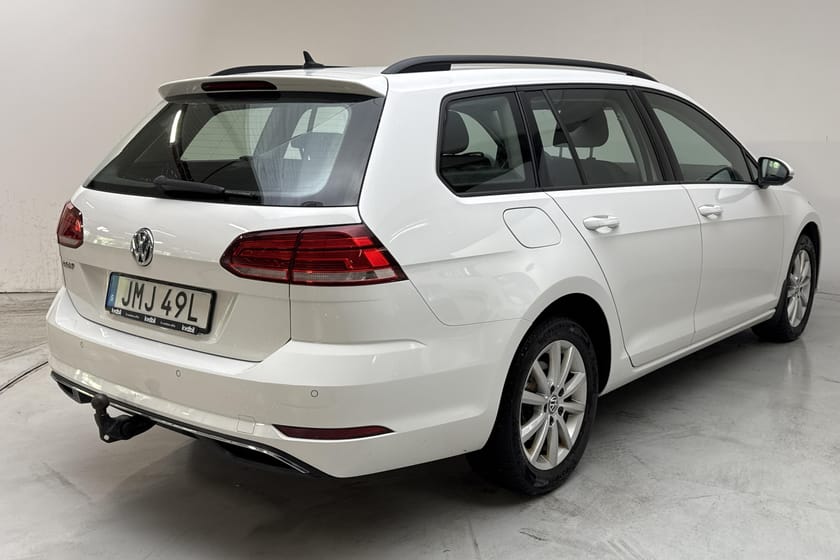 Bild 3 av Volkswagen Golf Sportscombi VII 1.5 TSI (150hk) Dragpaket
