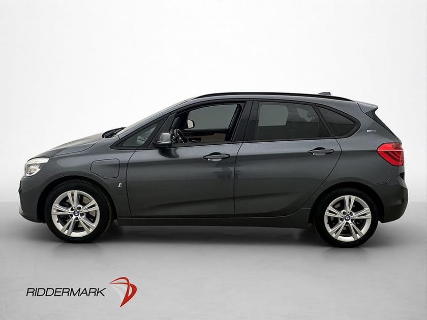 Bild 4 av BMW 225xe Active Tourer 224hk Sport Line Hifi Kamera Head Up Skinn Navi