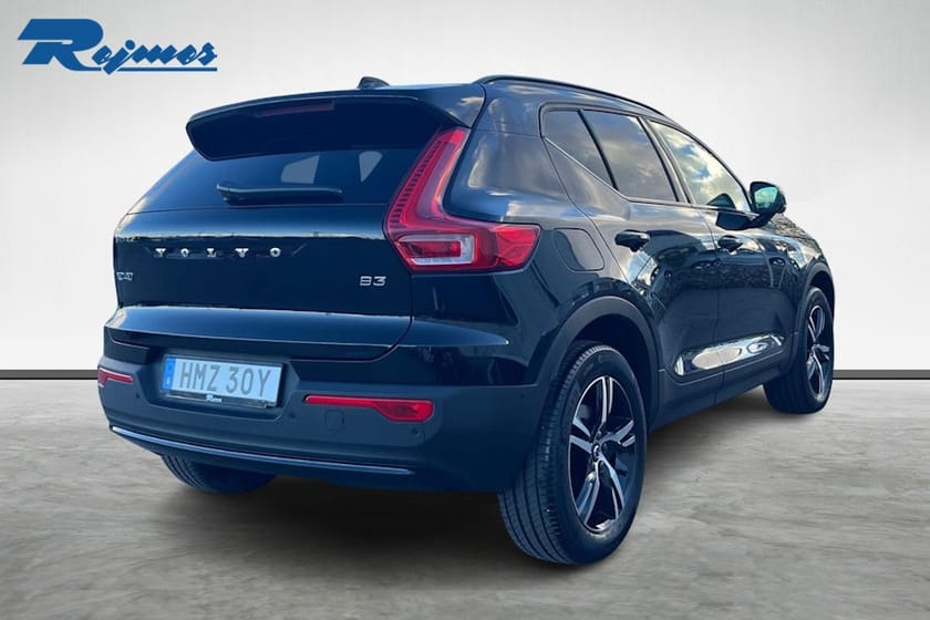 Bild 2 av Volvo XC40 B3 FWD Bensin Plus Dark