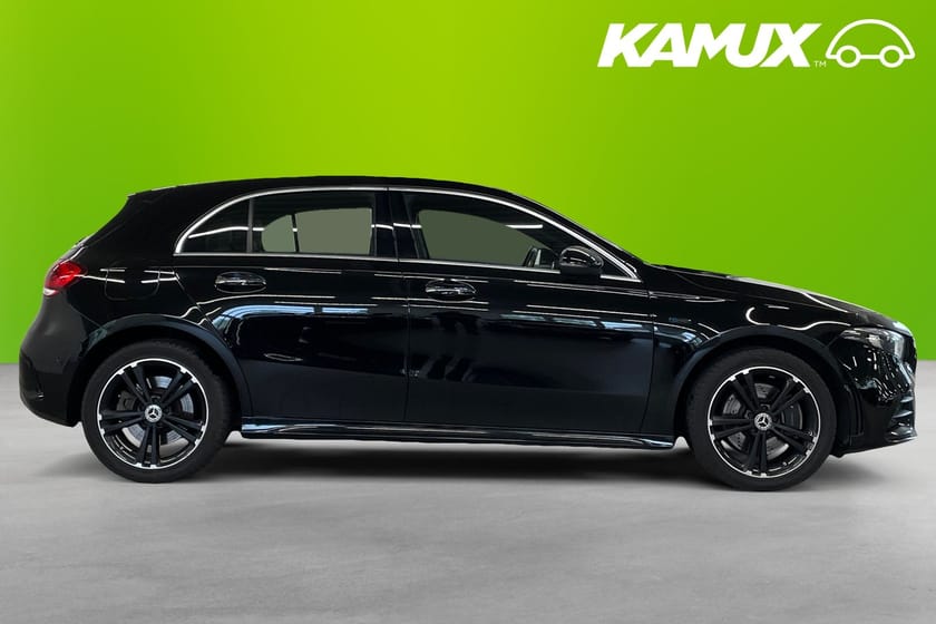 Bild 2 av Mercedes-Benz A 250 e AMG line 218hk  Premium Widescreen B-Kamera AMBIELIGHT