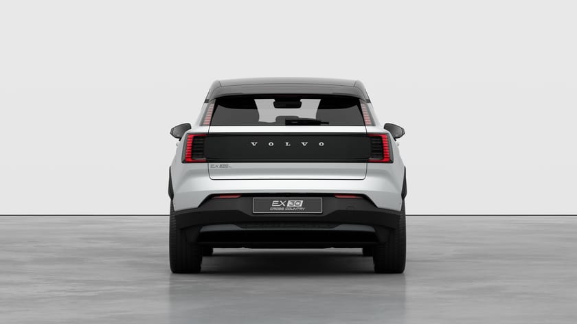Bilde 4 av Volvo EX30 Cross Country Twin Motor Performance CC Perf Ultra KROK|PANO|H&K|360|TONEDE