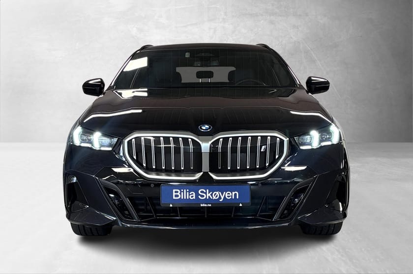 Bilde 2 av BMW i5 xDrive40 Touring Touring, Fully Charged, B&W, Pano, Vent.Seter