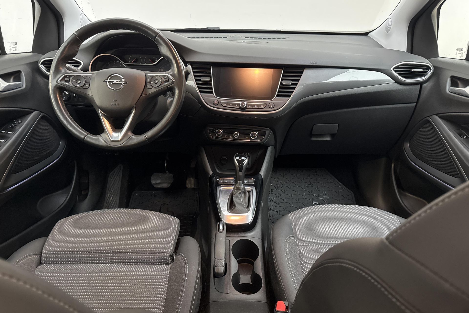 Opel Crossland 1.2 Turbo 2021, photo 7/10