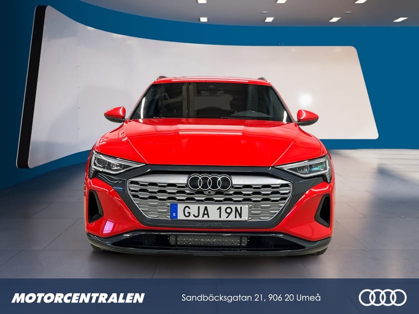 Bild 5 av Audi Q8 50 e-tron quattro 250,00 KW  E-T