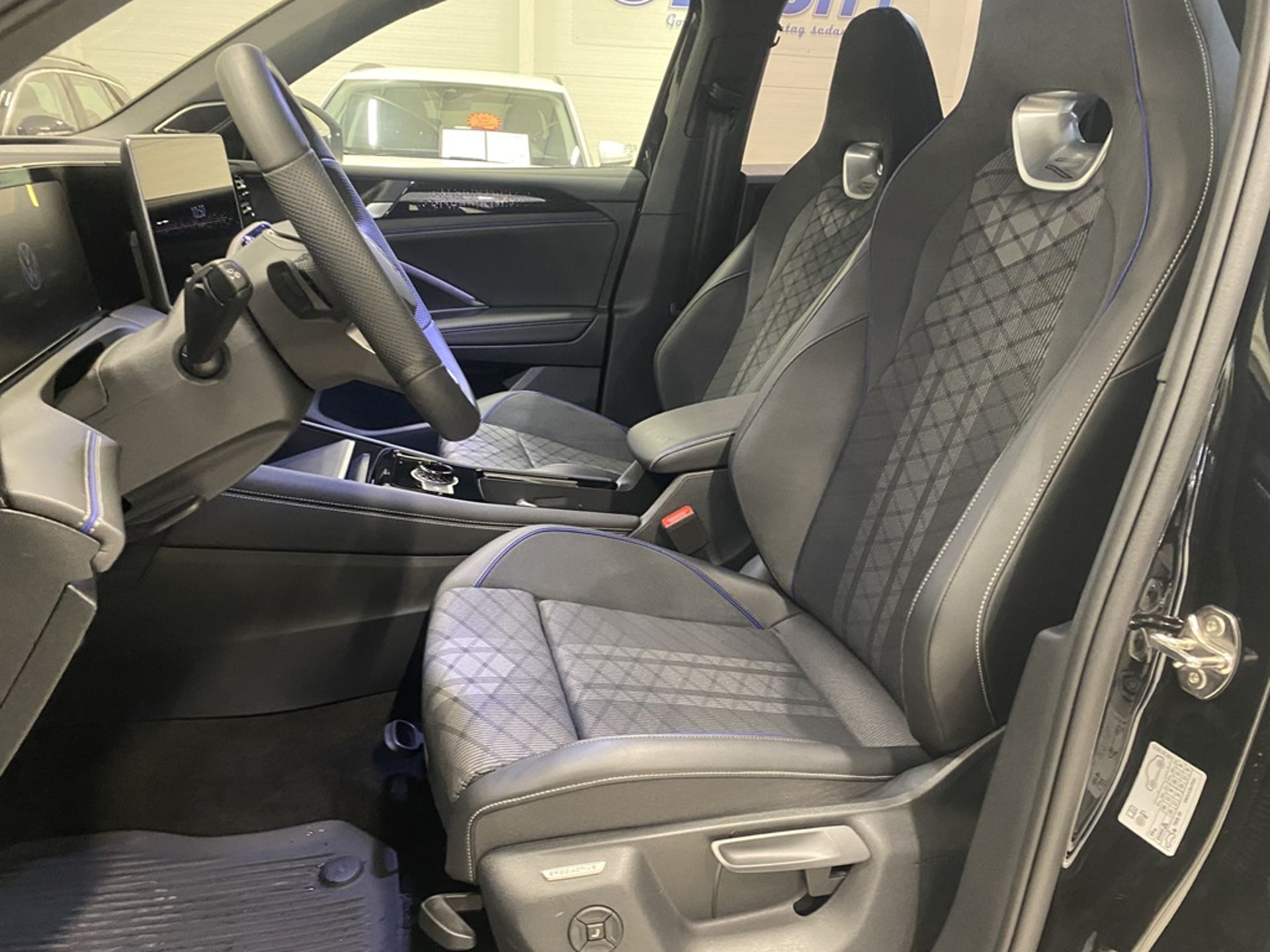 Volkswagen Tiguan 2025, bild 6/10