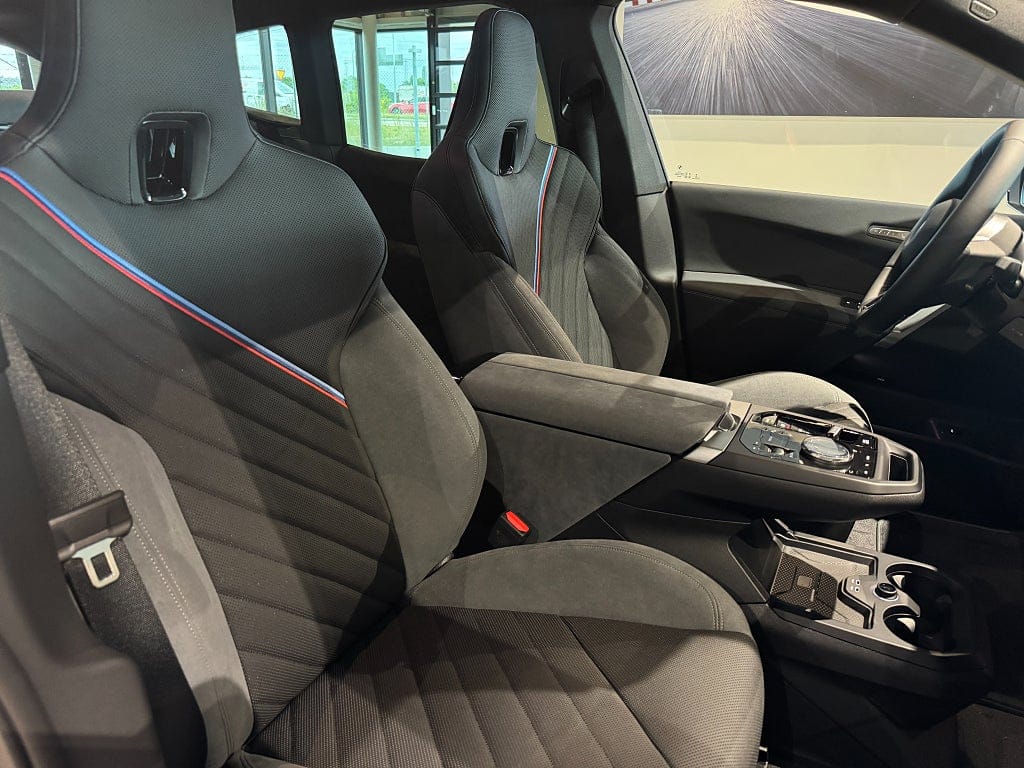 BMW iX xDrive60, 544hk, 2026