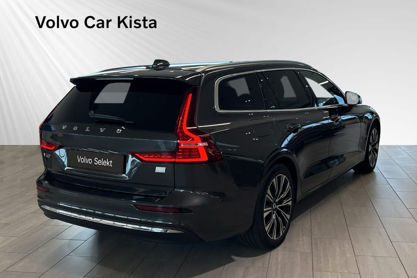Bild 5 av Volvo V60 Recharge T6 Core Edition B-Kamera