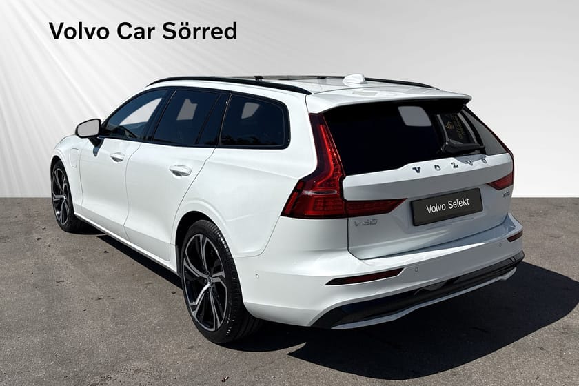 Bild 4 av Volvo V60 T8 Plus Dark Nordic Edition, Panorama Drag 360 kamera