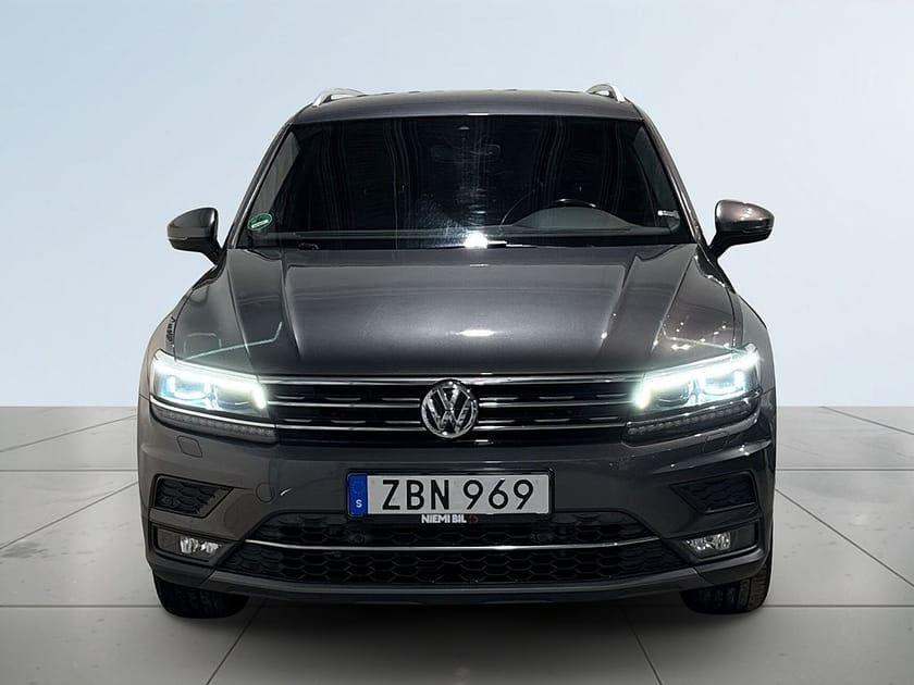 Bild 2 av Volkswagen Tiguan 2.0 AWD Executive Drag Dvärm Kamera Cockpit S/V-hjul