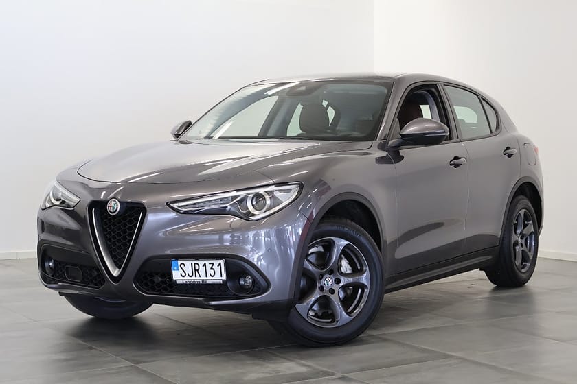 Bild 1 av Alfa Romeo Stelvio 2.2 JTD 16V Q4 Kamera CarPlay Minne NYSERVAD Välskött