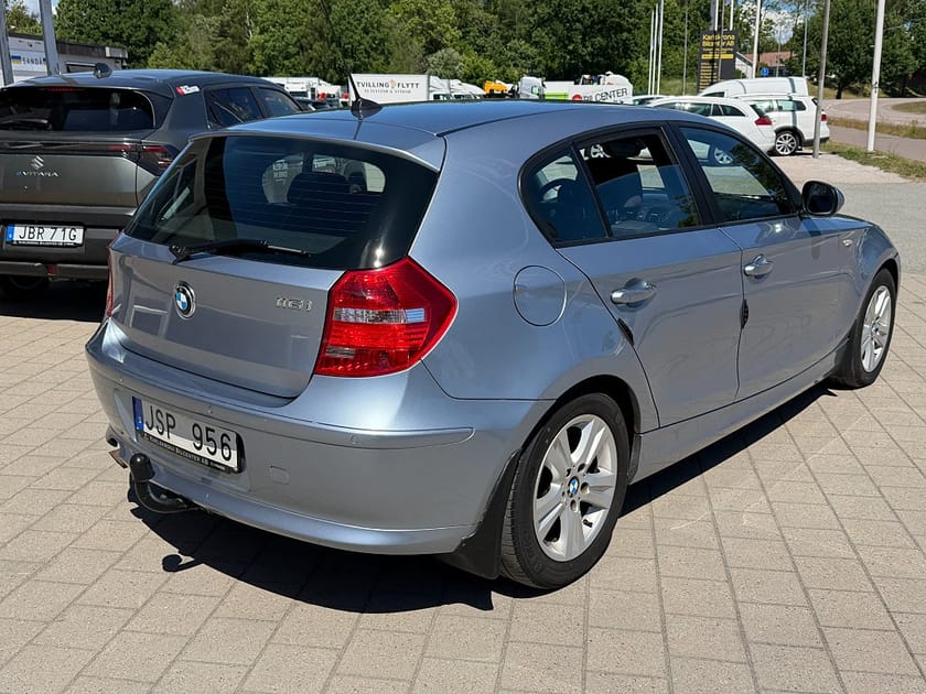 Bild 4 av BMW 116i 122hk