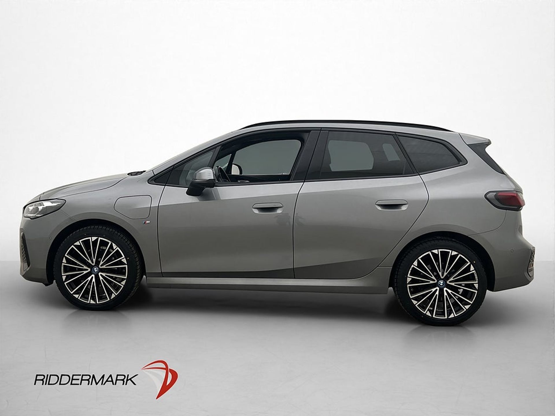 BMW 225 e xDrive M Sport MOMS Pano Wide 2023, bild 4/38
