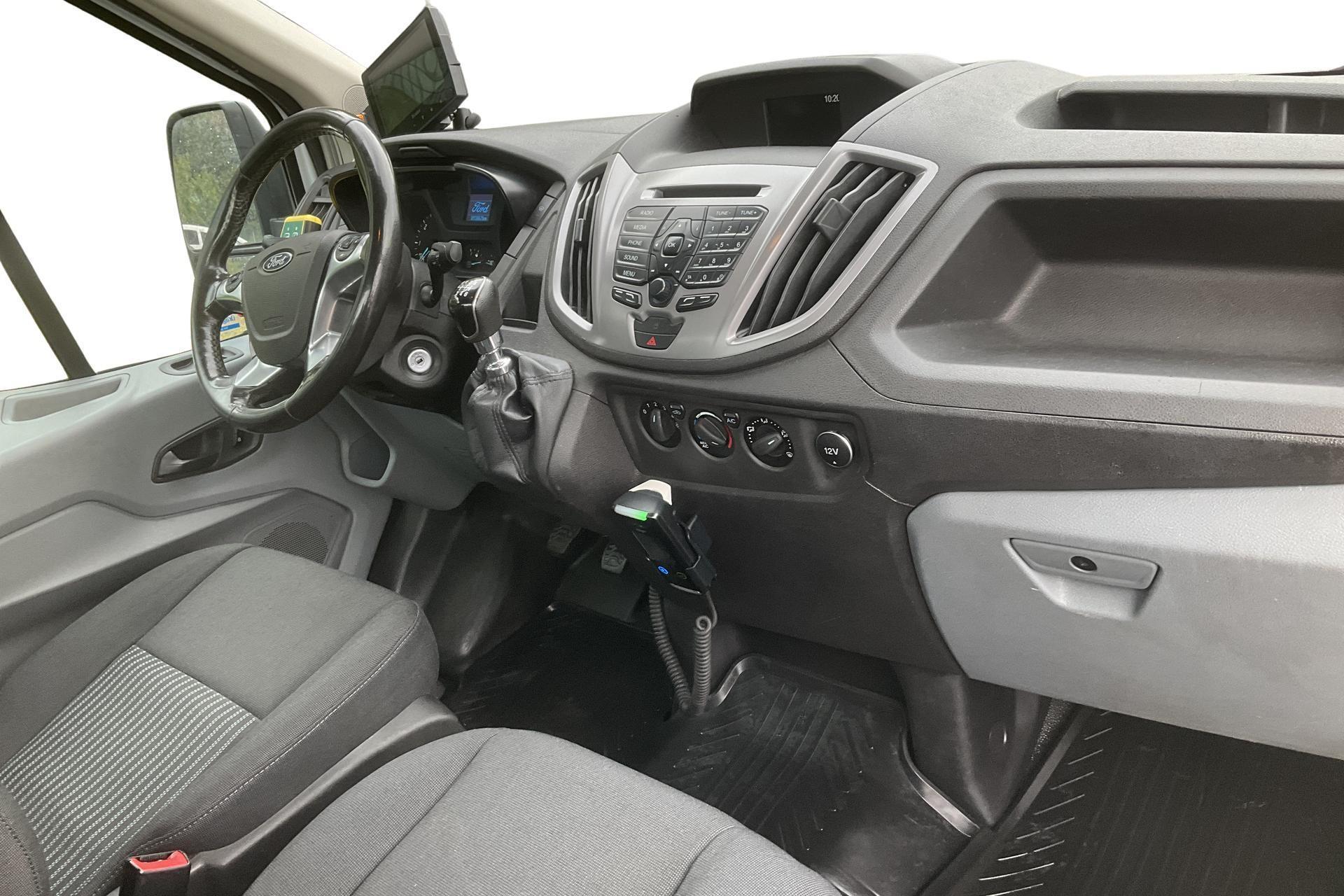 Ford Transit 350 Chassi Cab 2.0 TDCi AWD 2018, bild 7/10