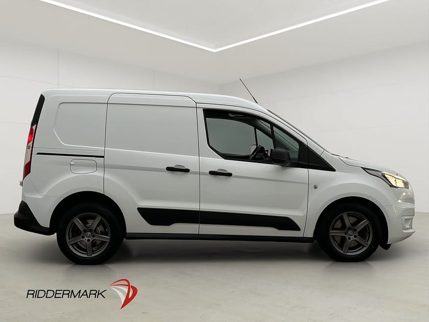 Bild 2 av Ford Transit Connect 220 Värm Drag B-Kamera CARPLAY Moms 1-Ägare