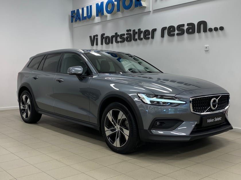 Bild 1 av Volvo V60 Cross Country B4 AWD Diesel Adv Edt
