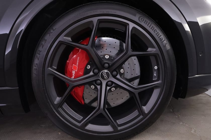 Bild 3 av Audi RS Q8 Performance 640HK *Se Spec*