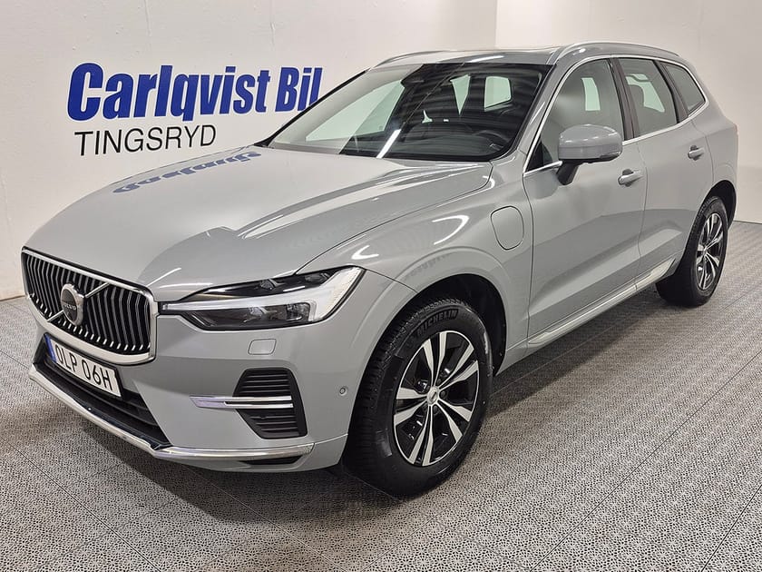 Bild 1 av Volvo XC60 T6 Recharge Core Bright plug in AWD 350HK 4x4 Panorama