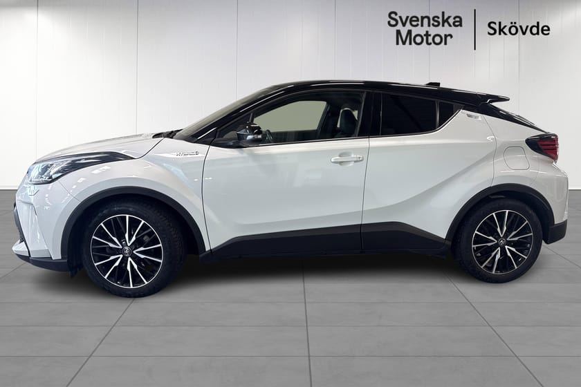 Bild 2 av Toyota C-HR Hybrid Executive | | Automat | 14 529 mil | Låg skatt | Dragkrok