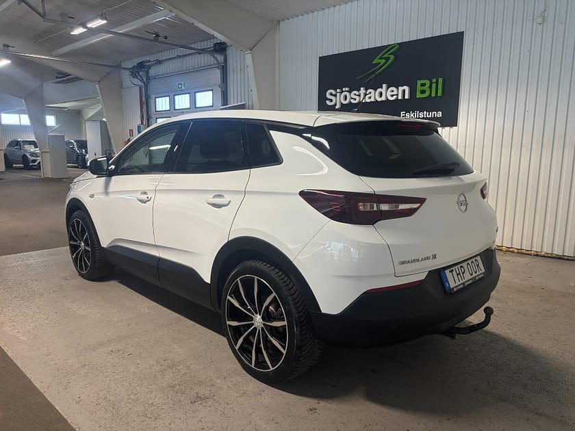 Bild 3 av Opel Grandland X 1.2 Turbo Drag/Pano/kupévärmare