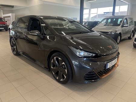 CUPRA Born e-boost 58 58kWh 231HK B-kamera / Navi