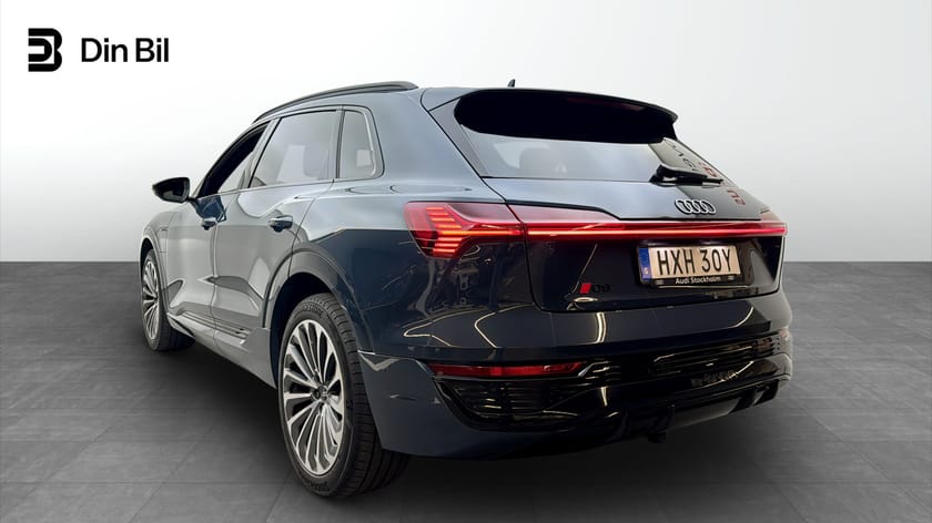 Bild 3 av Audi Q8 55 e-tron quattro S-line 408hk/Pano/360kamera/drag