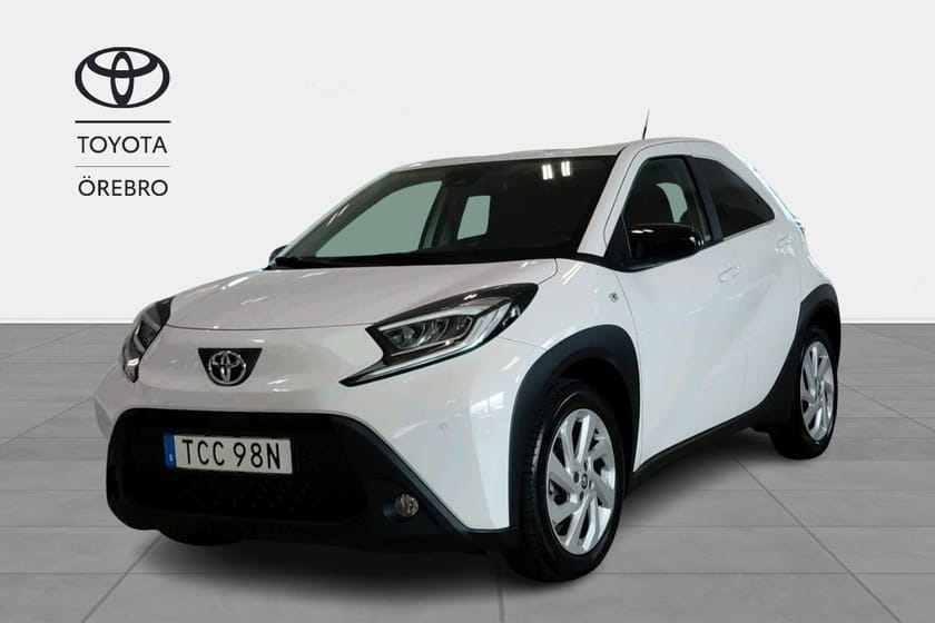 Bild 1 av Toyota Aygo X 1.0 Play Comfort Style pack Aut Mv Vinterhjul