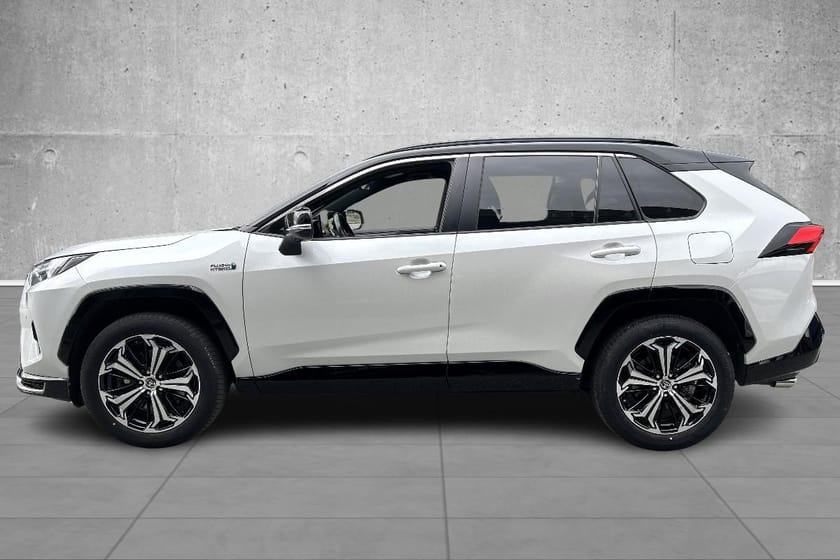Bilde 2 av Toyota RAV4 Plug-in Hybrid 2.5 Executive/Bitone/Krok/1 eier/WLTP 75 km