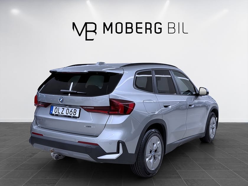 Bild 5 av BMW iX1 xDrive30 306hk Helg på Moberg! Navi Drag B-Kamera