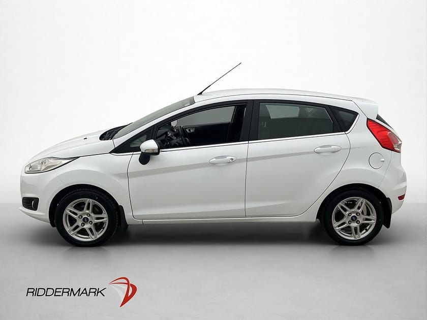 Bild 4 av Ford Fiesta 1.0 80hk Titanium AC/Luftkon 0.46l/mil Låg-skatt