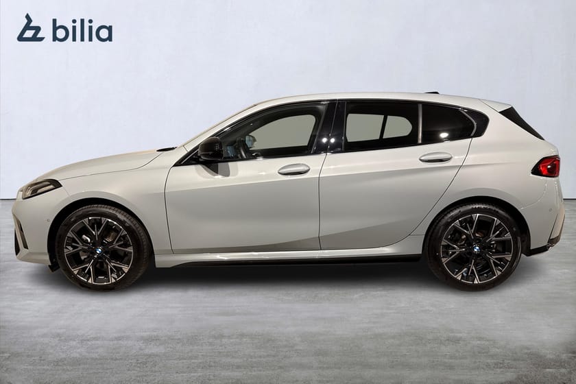 Bild 3 av BMW 120 M Sport / H/K / Rattvärme / Sportstol / Backkamera