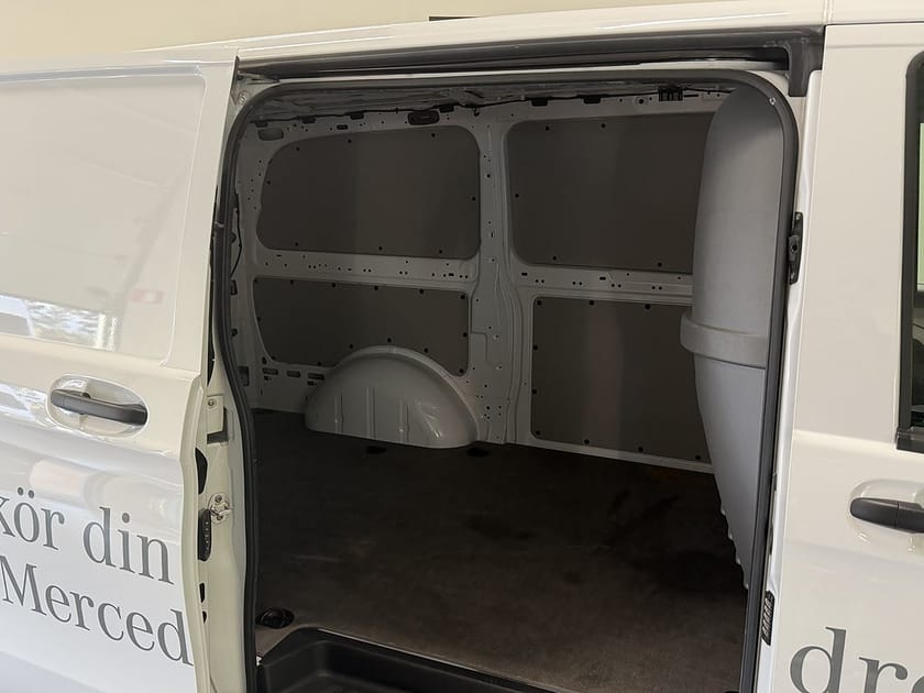 Bild 3 av Mercedes-Benz eVito 112