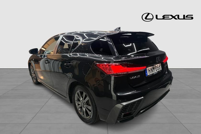 Bild 2 av Lexus CT 200h F SPORT V-HJUL