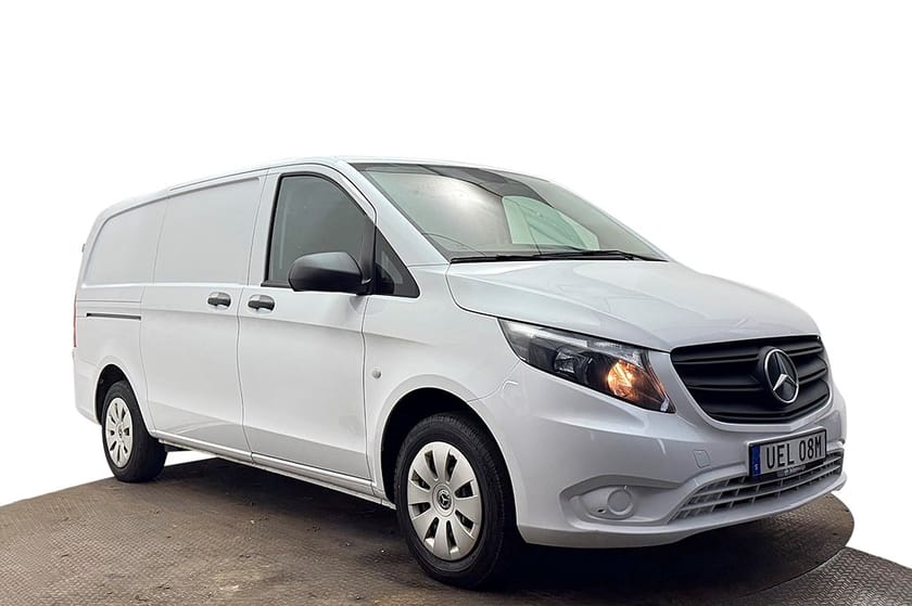 Bild 4 av Mercedes-Benz Vito 110 CDI 2.8t Drag Kamera Farth 3-sits MOMS
