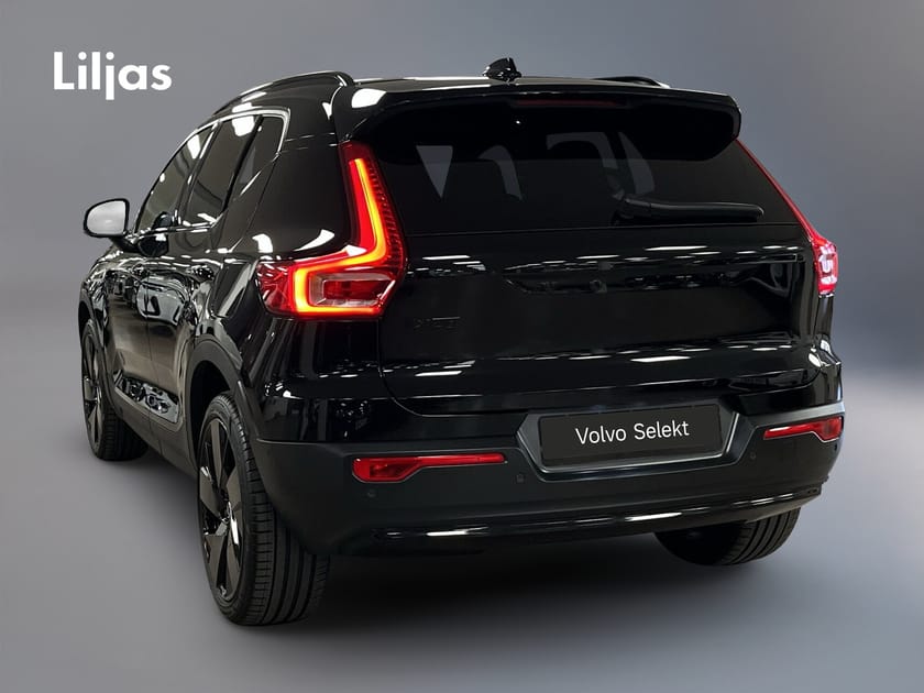 Bild 4 av Volvo EX40 Single Motor Extended Range M R Ultra Black Edt//Dragkrok//