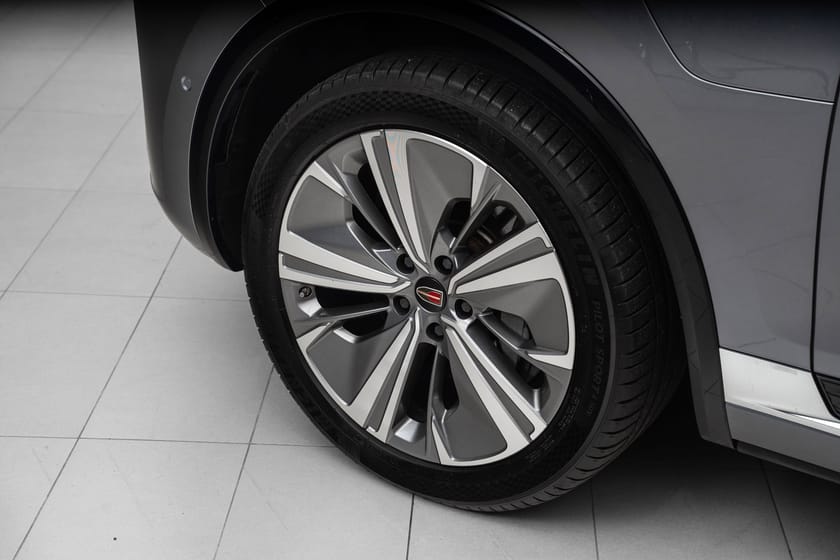 Bilde 3 av Hongqi E-HS9 Premium