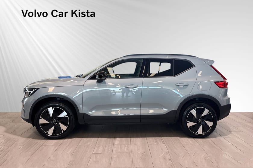 Bild 3 av Volvo EX40 Single Motor Extended Range R Core Carplay 360Kamera