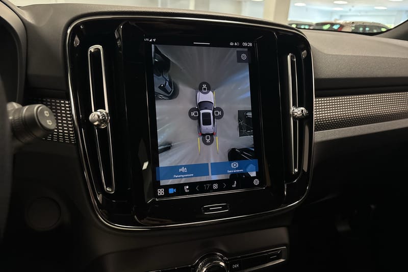 Volvo XC40 Recharge P8 AWD
