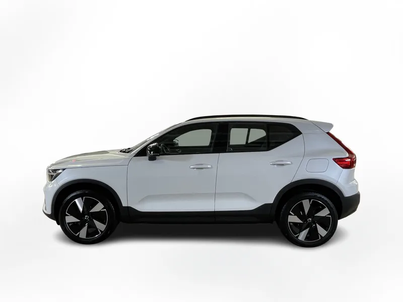 Bild 2 av 15 – Volvo EX40 Single Motor Extended Range ExtendedRange Plus SE Plus Special Edition