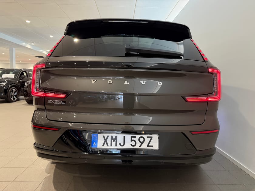 Bild 5 av Volvo EX90 Twin Motor Ultra 7-sätes / 360 Kamera / Panoramatak / 10.000kr tillbehör/