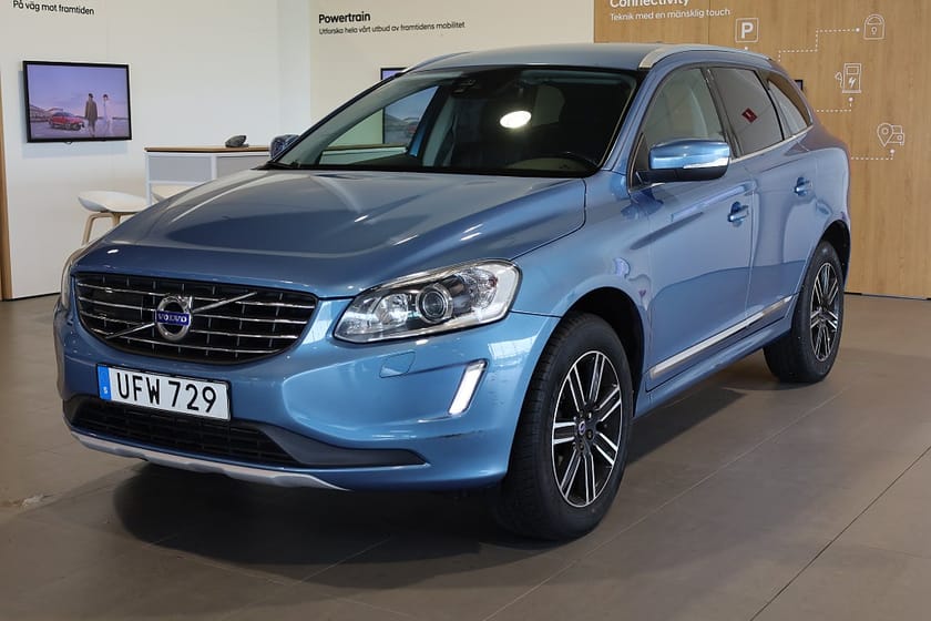 Bild 1 av Volvo XC60 D4 AWD AUT Summum Navi Drag VOC Läder Rattvärme